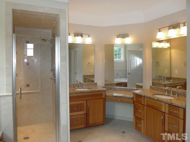 413 W Barbee Chapel Road, Chapel Hill, NC 27517