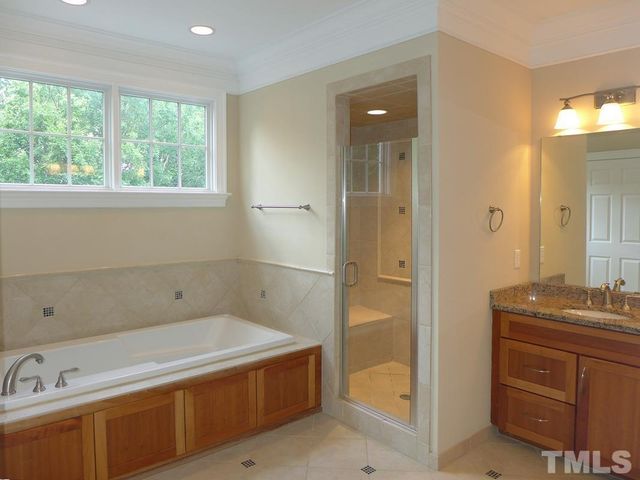 413 W Barbee Chapel Road, Chapel Hill, NC 27517