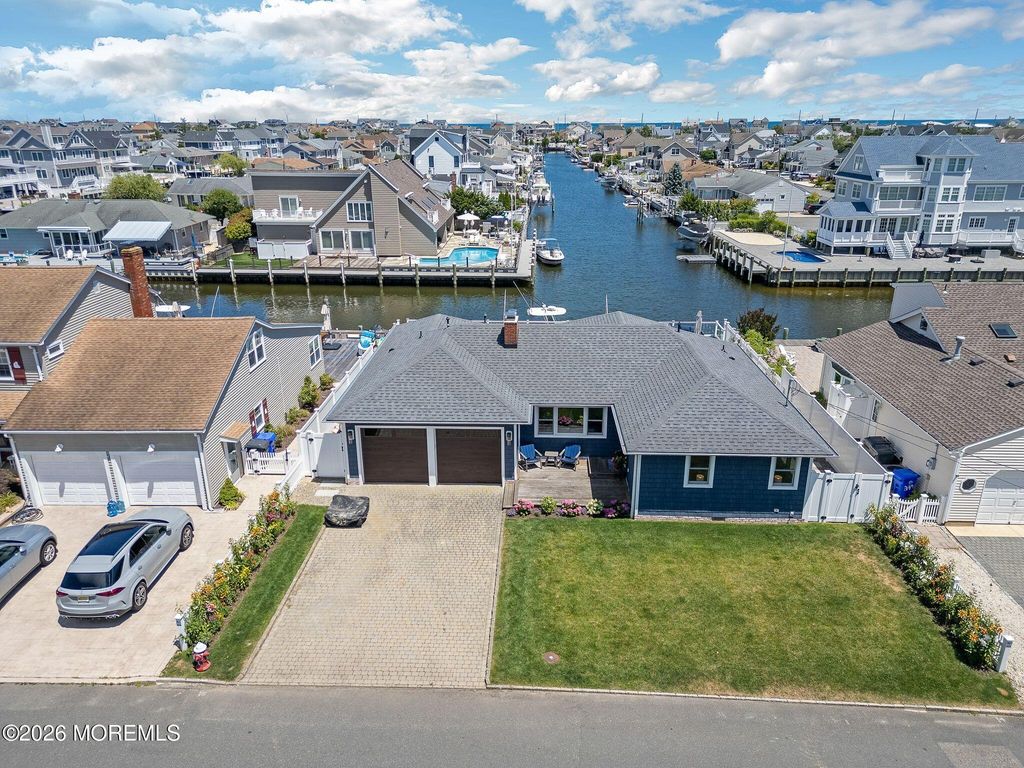 347 Bay Lane, Mantoloking, NJ 08738