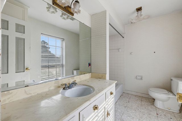 1802 Hamlin Valley Drive, Houston, TX 77090