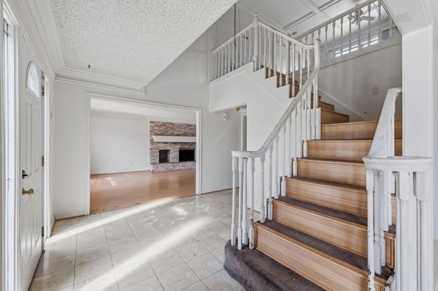 1802 Hamlin Valley Drive, Houston, TX 77090