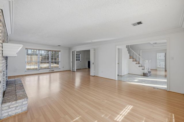 1802 Hamlin Valley Drive, Houston, TX 77090