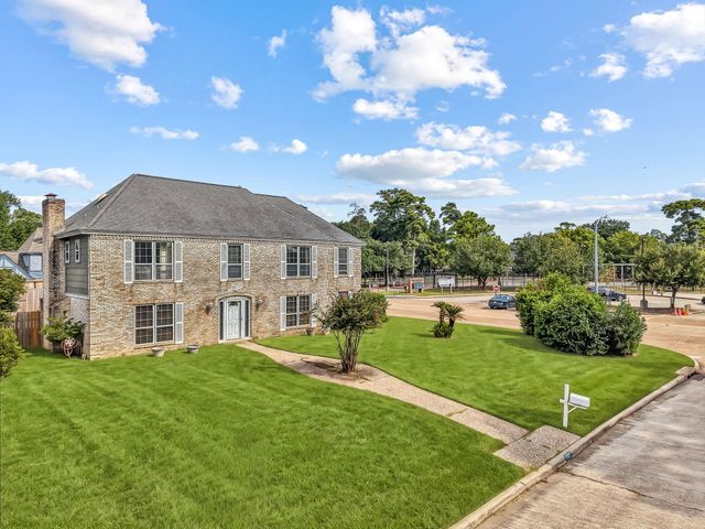 1802 Hamlin Valley Drive, Houston, TX 77090