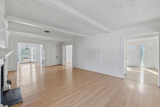 1802 Hamlin Valley Drive, Houston, TX 77090