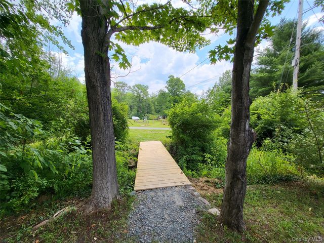 8-26 Hope Street, Hurleyville, NY 12747