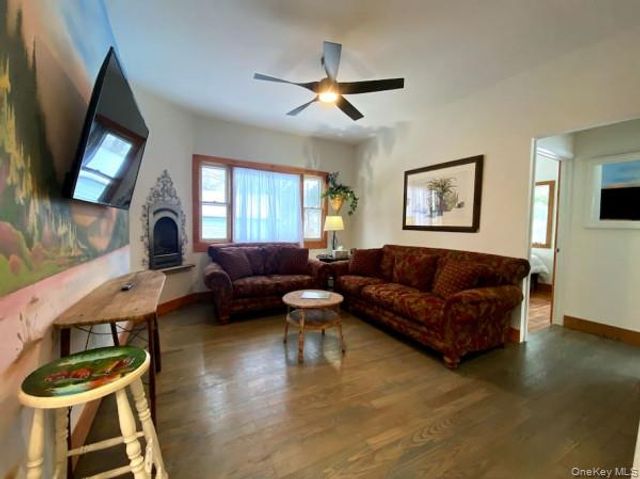 8-26 Hope Street, Hurleyville, NY 12747