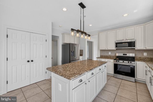5891 WOODBINE RD, Woodbine, MD 21797
