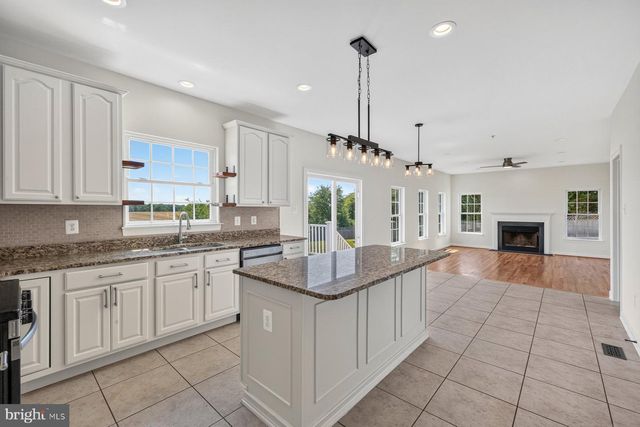 5891 WOODBINE RD, Woodbine, MD 21797