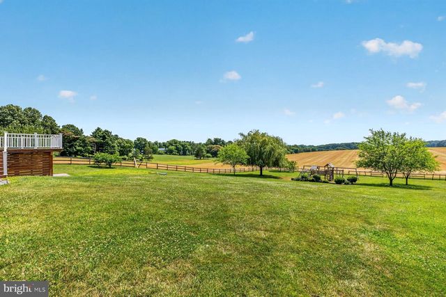5891 WOODBINE RD, Woodbine, MD 21797