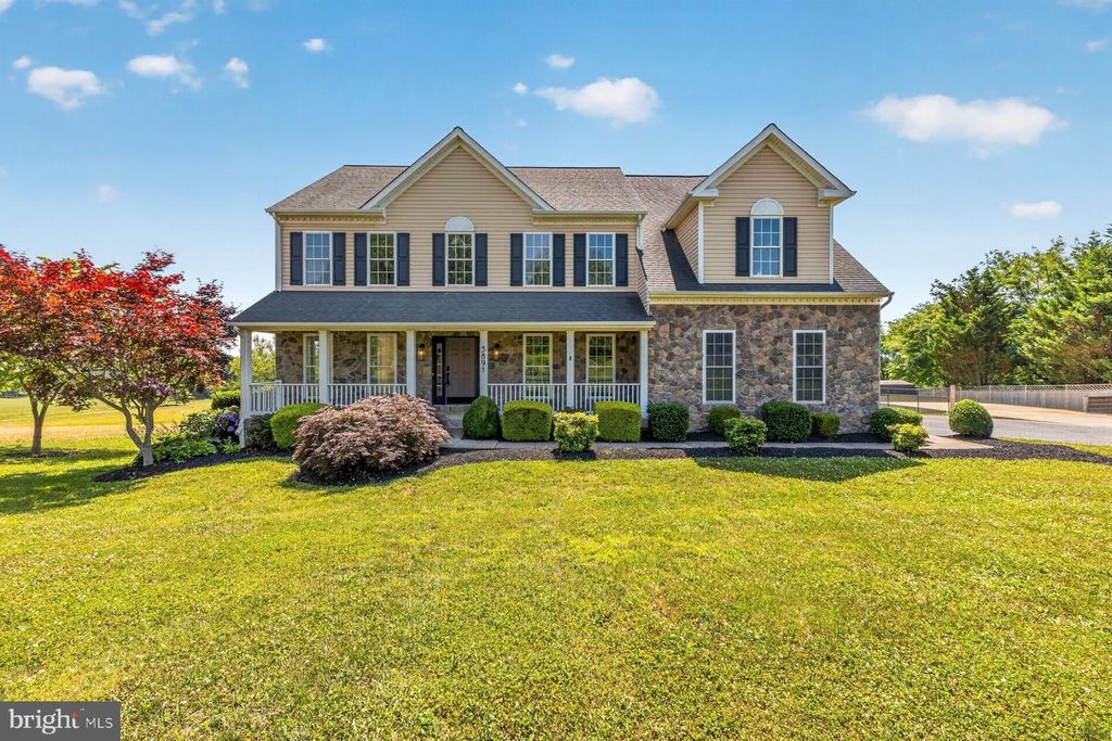5891 WOODBINE RD, Woodbine, MD 21797