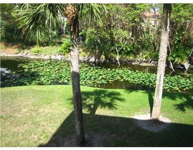 8921 NW 28th Drive F, Coral Springs, FL 33065