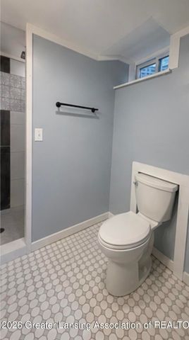 2510 Wellington Road, Lansing, MI 48910