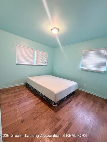 2510 Wellington Road, Lansing, MI 48910