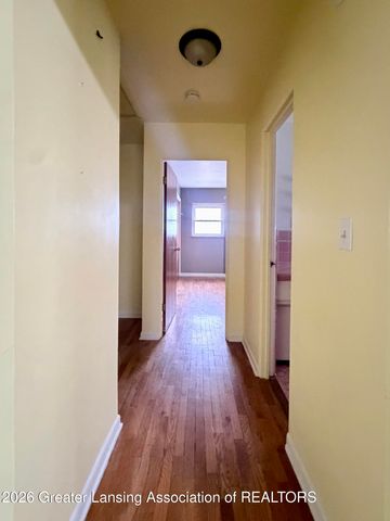 2510 Wellington Road, Lansing, MI 48910