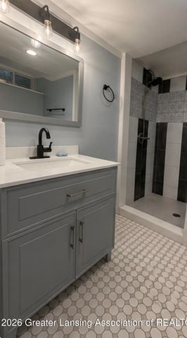 2510 Wellington Road, Lansing, MI 48910