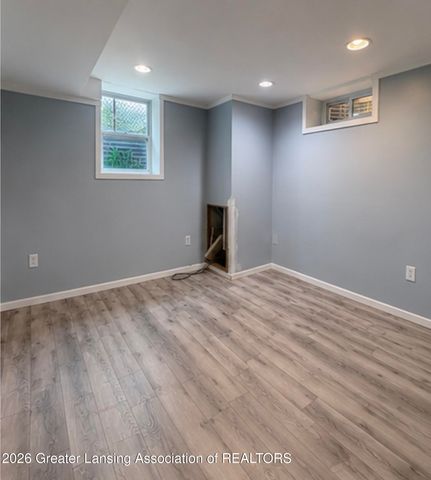2510 Wellington Road, Lansing, MI 48910