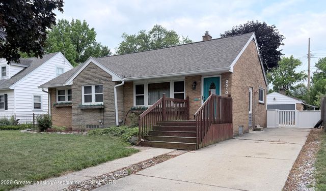 2510 Wellington Road, Lansing, MI 48910