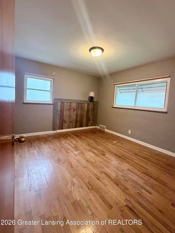 2510 Wellington Road, Lansing, MI 48910