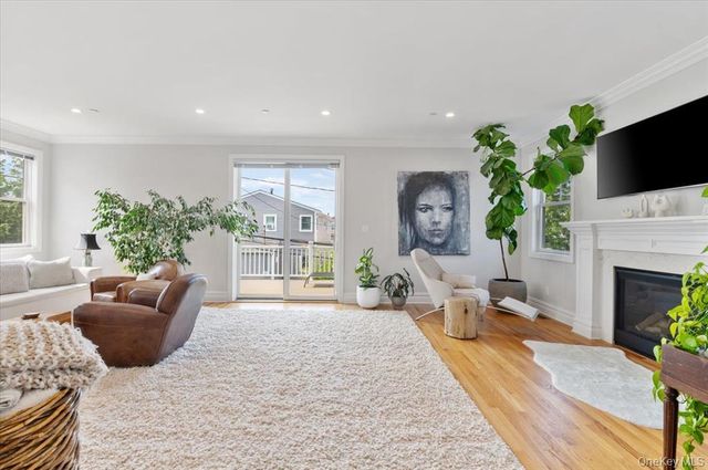 545 E Fulton Street, Long Beach, NY 11561