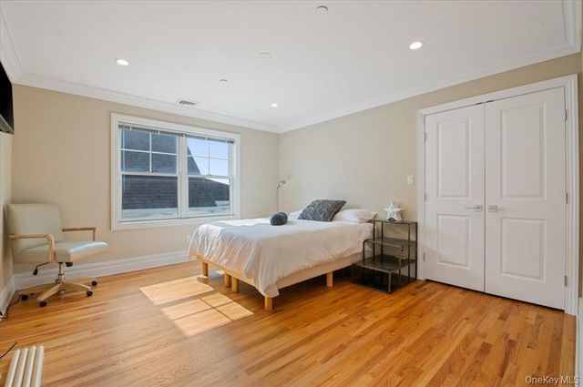 545 E Fulton Street, Long Beach, NY 11561