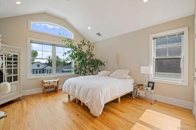 545 E Fulton Street, Long Beach, NY 11561