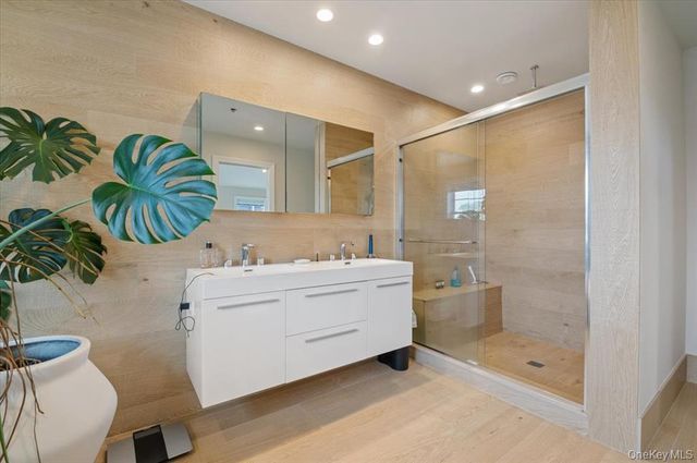 545 E Fulton Street, Long Beach, NY 11561