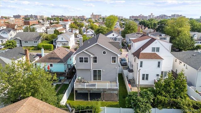 545 E Fulton Street, Long Beach, NY 11561