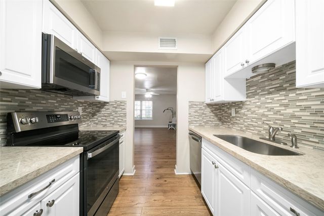 515 Tallowood Road 60, Houston, TX 77024