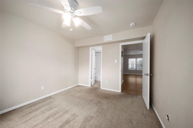 515 Tallowood Road 60, Houston, TX 77024