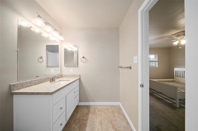 515 Tallowood Road 60, Houston, TX 77024