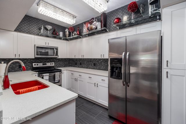 9252 SAN JOSE Boulevard, 1802, Jacksonville, FL 32257