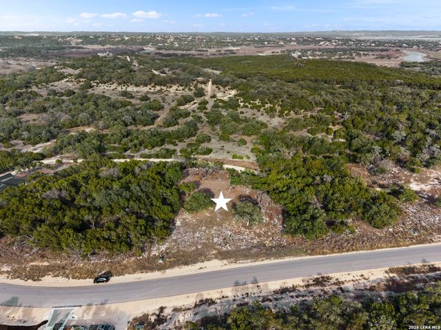 1870 Paradise Pkwy, Canyon Lake, TX 78133