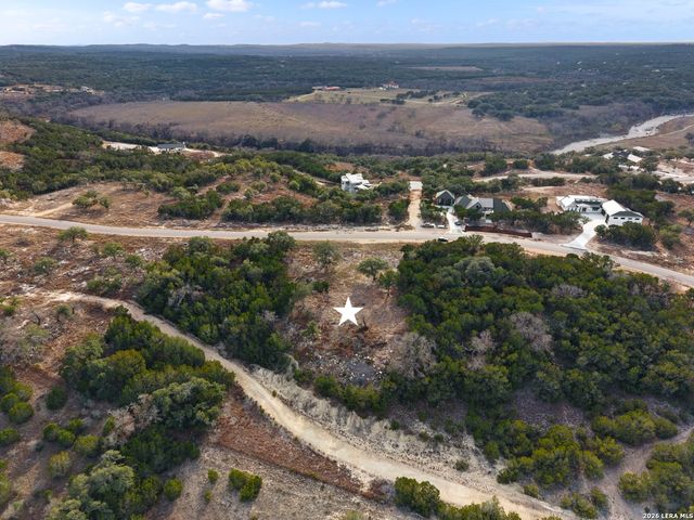 1870 Paradise Pkwy, Canyon Lake, TX 78133