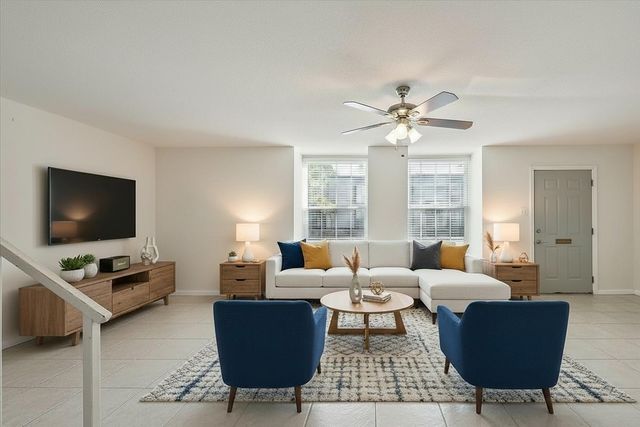 10147 Beekman Place Drive, Houston, TX 77043