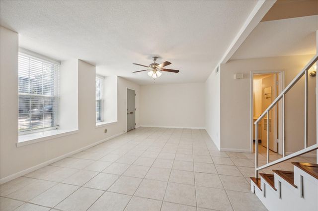 10147 Beekman Place Drive, Houston, TX 77043