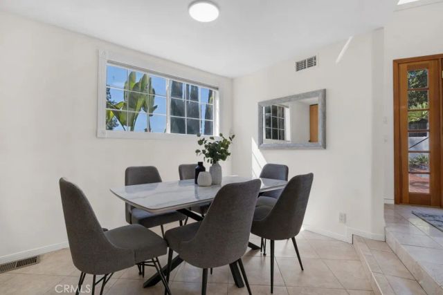 4392 Pampas Road, Woodland Hills, CA 91364