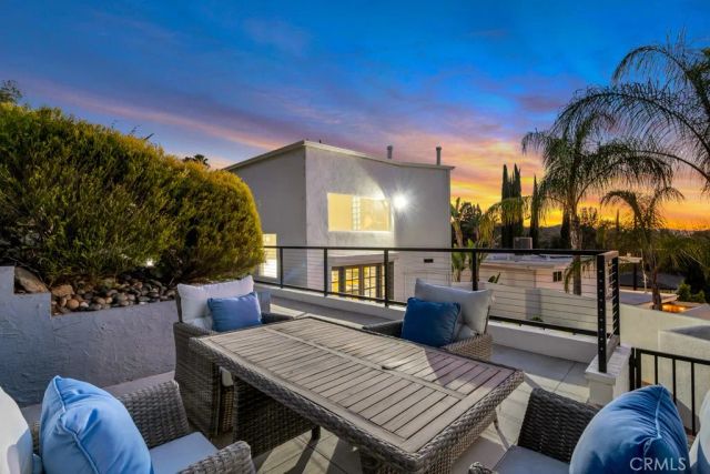 4392 Pampas Road, Woodland Hills, CA 91364