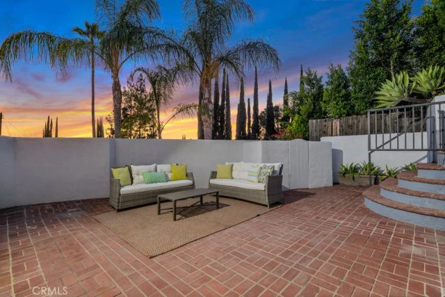 4392 Pampas Road, Woodland Hills, CA 91364