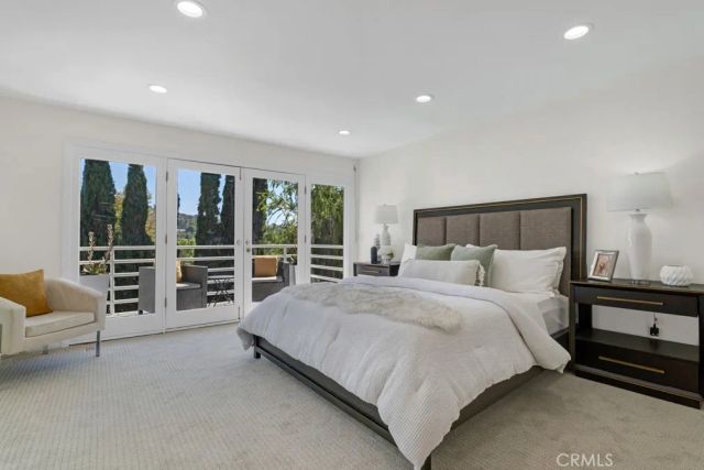 4392 Pampas Road, Woodland Hills, CA 91364
