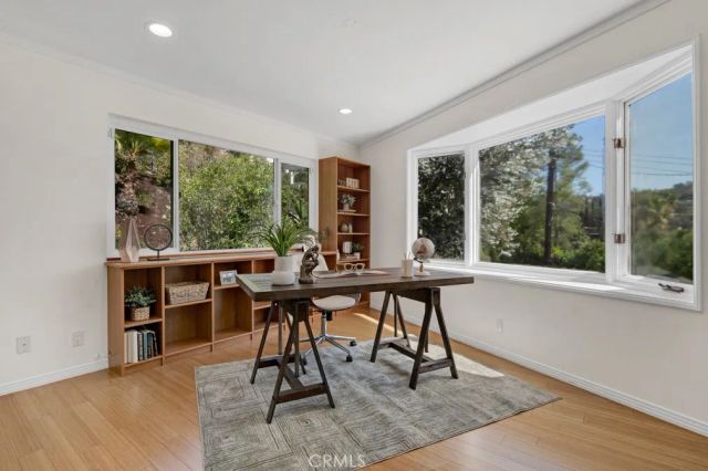 4392 Pampas Road, Woodland Hills, CA 91364