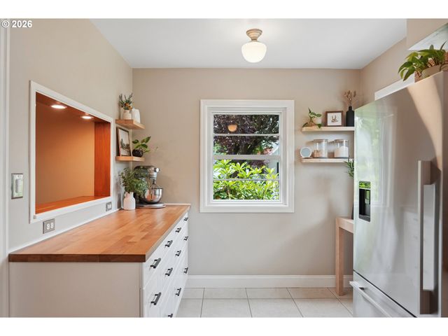 7436 N SEWARD Ave, Portland, OR 97217