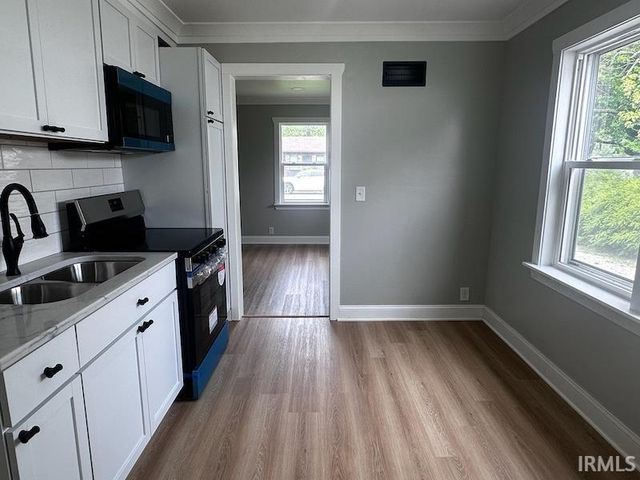 1419 Sweetser Avenue, Evansville, IN 47714