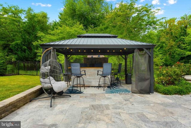 128 JANE CHAPMAN DR W, Newtown, PA 18940