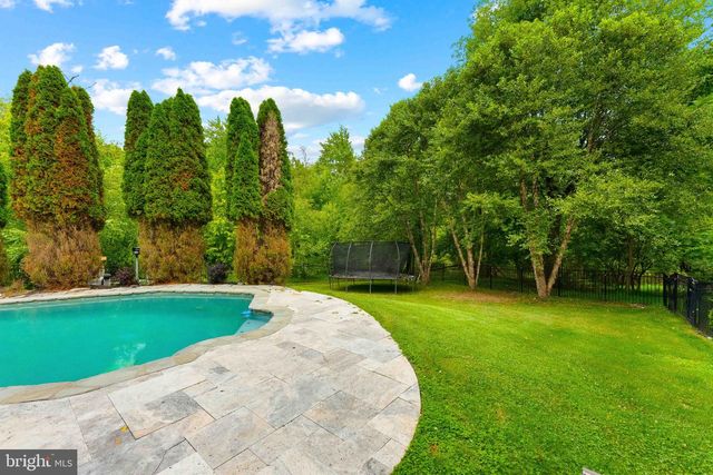 128 JANE CHAPMAN DR W, Newtown, PA 18940