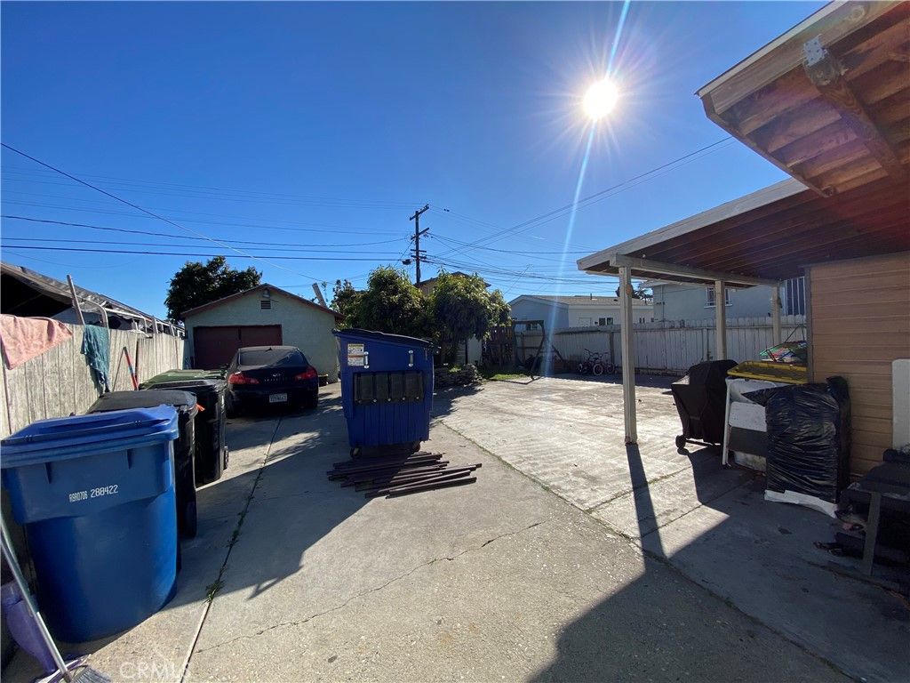 Image 26 of property listing at 228 E 103 Street, Los Angeles, CA 90003