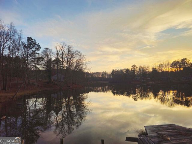 847 Greenwood Lake Drive, Franklin, GA 30217