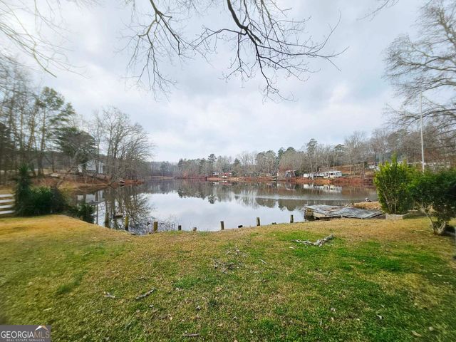 847 Greenwood Lake Drive, Franklin, GA 30217