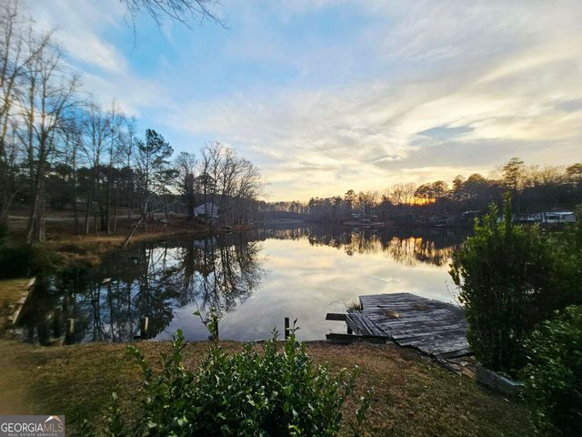 847 Greenwood Lake Drive, Franklin, GA 30217