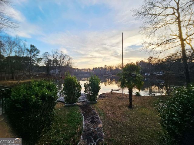 847 Greenwood Lake Drive, Franklin, GA 30217