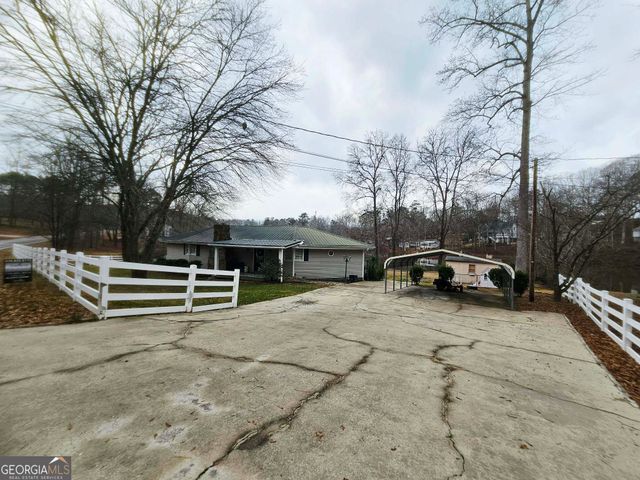 847 Greenwood Lake Drive, Franklin, GA 30217